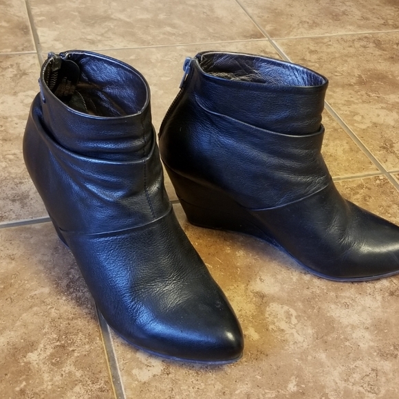 Diesel Black leather booties - Picture 9 of 9